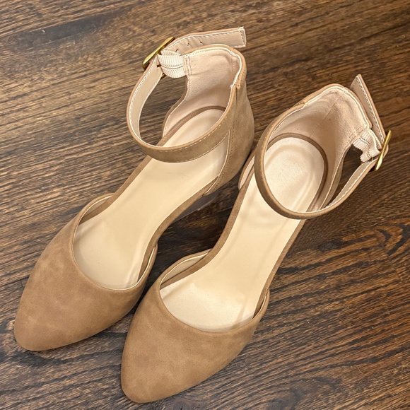 Women's Nude Ankle Buckle Strap D'Orsay Pointed Toe Wedges, Size 6 - Picture 7 of 10